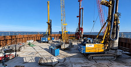 Builders of the Lena River Bridge prepare for Arctic winter conditions